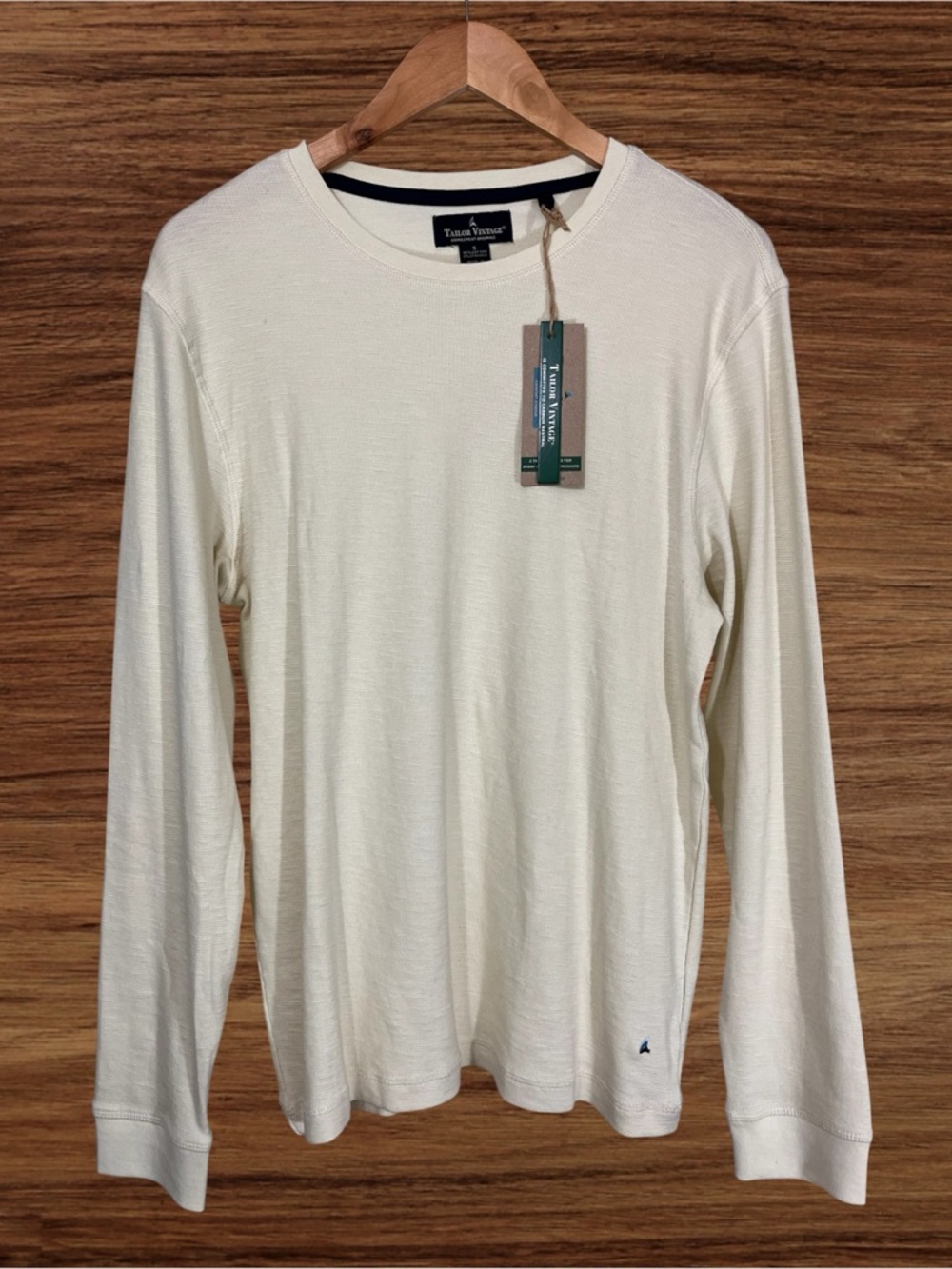 Tailor Vintage Men’s Cream Long Sleeve Comfort Stretch Shirt. Small